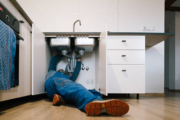 Professional Leak Detection technician working in Plainwell, MI